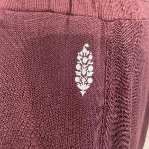 SOLD 023 Free People Movement Harem Slouchy Pants NWOT Red Wine Size Small - Picture 6 of 6